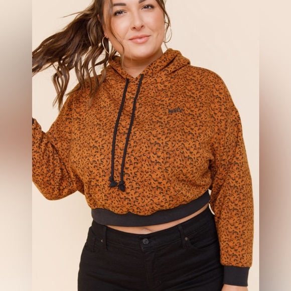 Levi's Leopard Cropped Sweatshirt Hoodie‎ Size Large - Picture 1 of 4